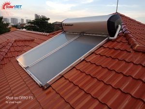 Máy Nước Nóng Solahart Premium 302L Lắp Đặt Mái Nghiêng Tại Thảo Điền.